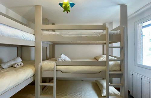 Ski in-Ski out! Spacious & Stylish Apartment for 8 in the heart of Lavachet - Foto 43