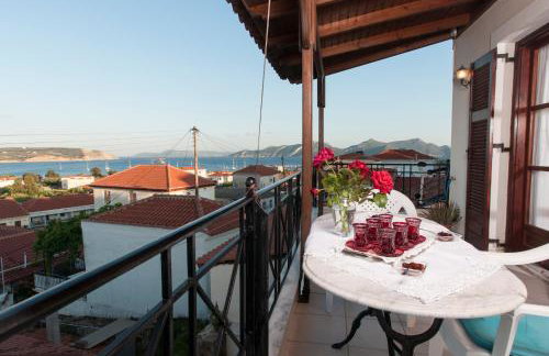 The house of "Angelina", magnificent view of the sea - Foto 18