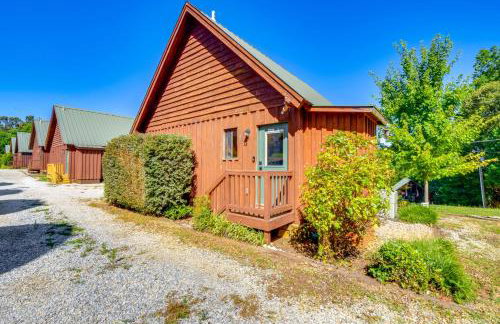 Walk to Lake Keowee Idyllic Six Mile Cabin! - Foto 22