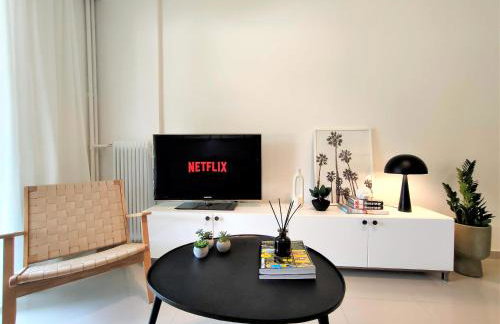 Vouliagmeni Iasonos Residence Central Stylish Flat - Photo 22