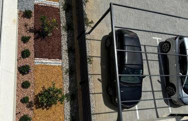 New luxury air-conditioned apartment, with jacuzzi, free parking and gardens - Foto 27