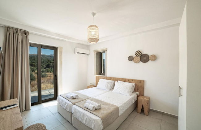 Grand Resort Villa in Eleftherna - Photo 40