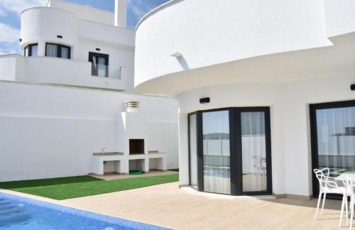 PANORAMISCH modern vakantiehuis in Finestrat bij Benidorm met 3 slaapkamers, gelegen op de 1ste lijn met privézwembad en omheinde privétuin, zicht op zee, de bergen met 'Kilómetro Vertical del Puig Campana' en op de skyline van Benidorm City en Finestrat - Foto 3