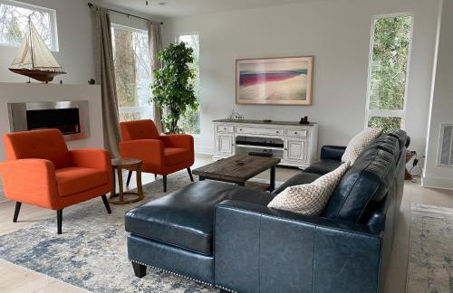 Entire Home Close to BOA Stadium & City - Foto 1