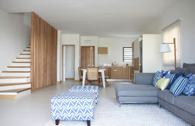 Latitude Luxury Seafront Apartments - Foto 24