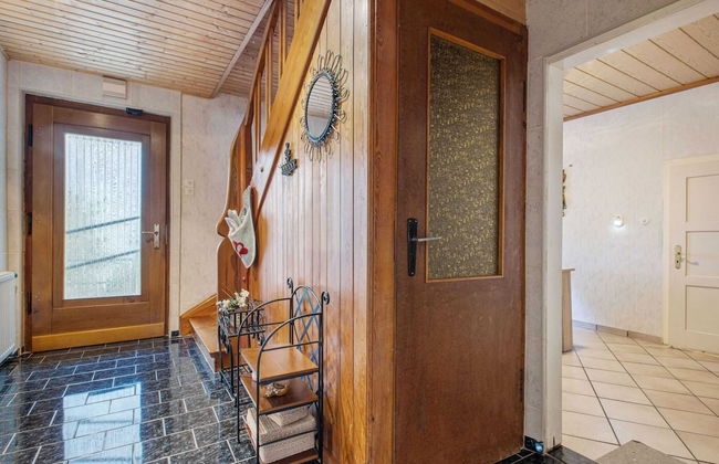 Holiday Home in Thuringia With Private Terrace, use of a Garden and Pool - Photo 2