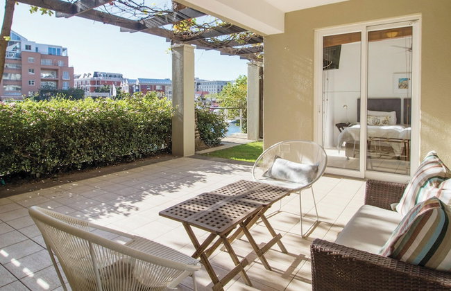 Two Bedroom Apartment - Fully Furnished and Design - Photo 9