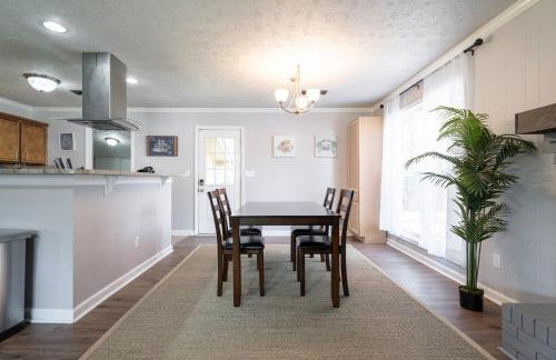 Perfect 3BR Retreat Near Downtown and Lake Acworth - Foto 6