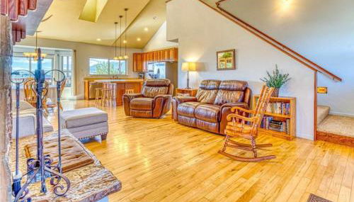 Hillside Haven Hot Tub & Stunning Mountain View - Foto 3