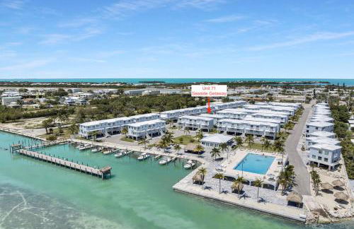 1B 2Ba Seaside Getaway Pool Oceanside - Foto 39