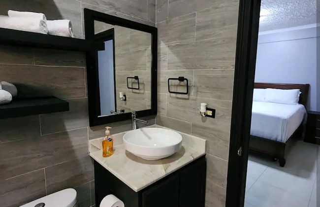 Impeccable 2-bed Apartment in Kingston With Pool - Foto 13