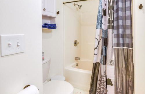 Peaceful Conway Home with Fire Pit and Grill - Foto 18