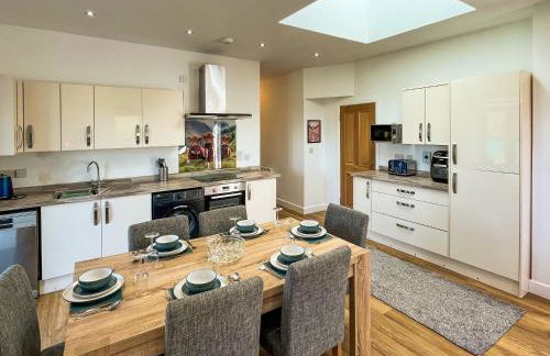 North Lodge - Photo 7