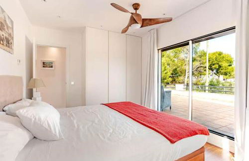 Villa Tesoro, Port Adriano, Sunny South West, Close to Beach, Large Pool, Tennis Court - Foto 40