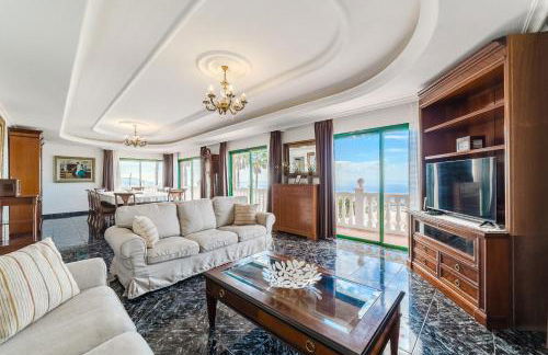 Authentic Canarian villa with Pool and ocean views - Foto 14