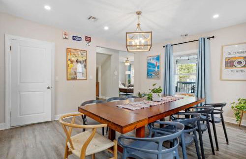 Beautifully Renovated 6BR 2BA 2 Blocks to Beach - Foto 14