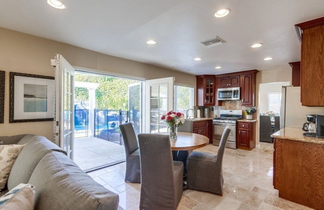 Beautiful Backyard Oasis 5 bedroom 3 Bathroom Home - Foto 83