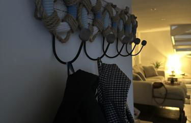 The Boat Cottage - private beach access - Foto 29