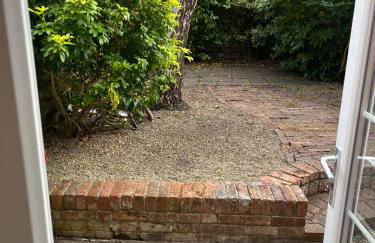 Garden Flat near train station - Foto 25