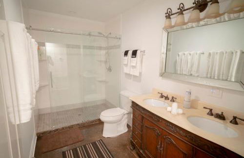 Inspiring Grotto Sleeps 10-20 Free TV & Parking - Foto 17