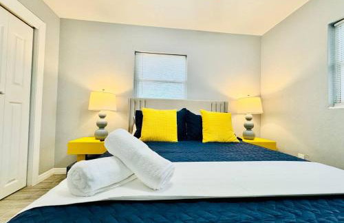 Game Night Ready Lakeland Stay Near Colleges - Foto 4