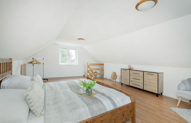 Beautiful House With Garden by Renters - Photo 7