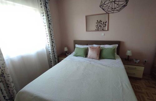 Kuća za odmor M&J s grijanim bazenom - Photo 58