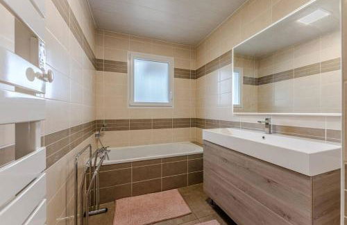 Maison Moderne à 10min des lacs - 6 couchages - Foto 7