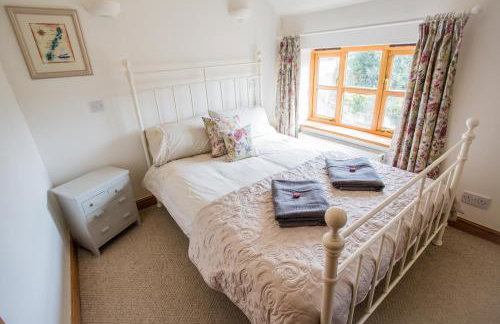 Beautiful 3 Bedroom Cottage - Picturesque Retreat - Foto 39