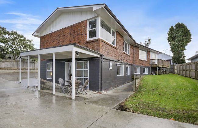 Bright 3-Bedroom Unit - WiFi & Parking - Photo 17