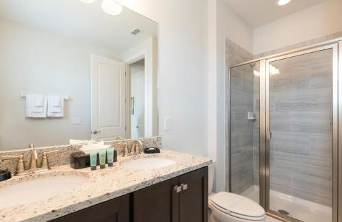 Splendid Home With Private Pool, Loft Area, Waterpark & Resort Access Near Disney At Encore Resort - 7619Br - Foto 15