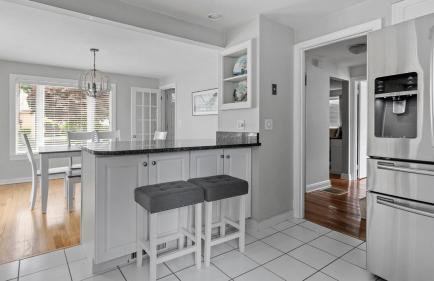 Newport Beach House with Huge Yard - Foto 23