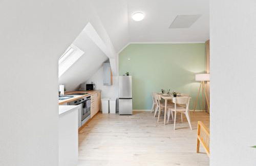 Moderne Monteurwohnungen in Nürtingen Zentrum Kitchen, Wifi, Smart TV - Photo 9