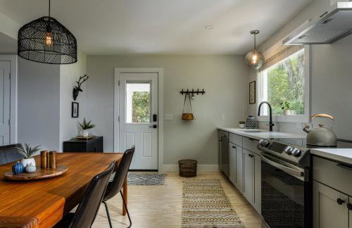 Perch Eagle House - Creek Access, Sauna, Mt views - Foto 33