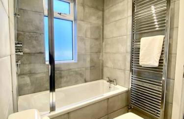 Private Northumberland Apartment - FREE PARKING - Foto 3