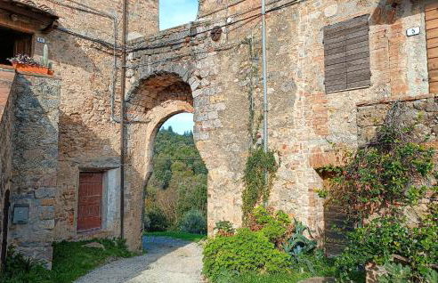 Awesome Apartment In Monticiano - Foto 14