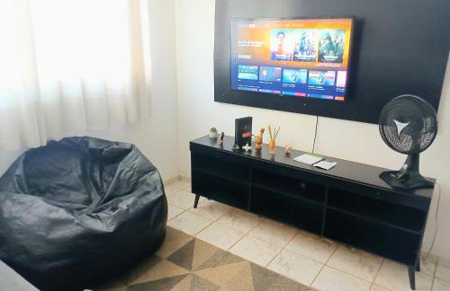 Apto 02 quartos com ar ao lado do Parque das Águas - Foto 2