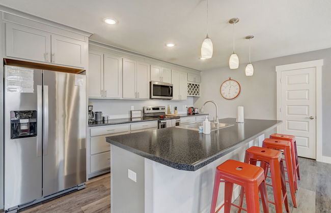 OCC Complex - Photo 18