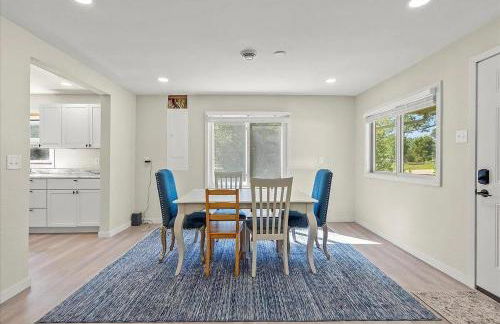 Riverside Retreat - Renovated Home on 15 Acres! - Foto 21