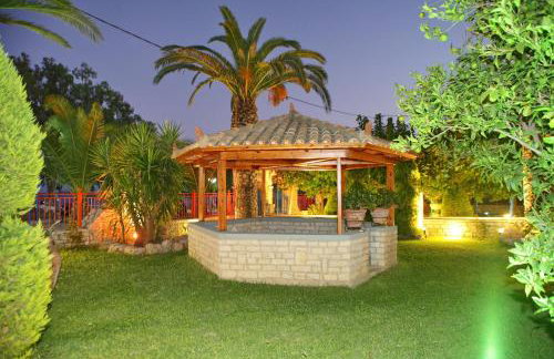 Foinikas Rooms - Photo 11