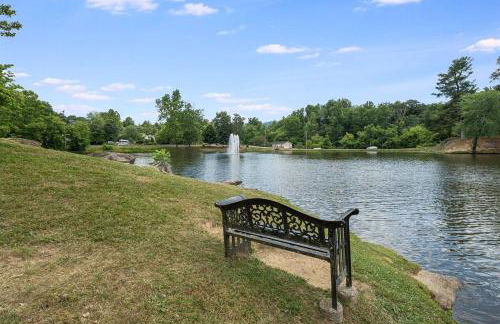 Charming getaway in Weaverville! Great location! - Foto 29