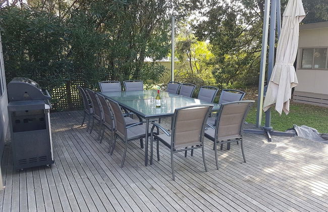 53 Honeysuckle in Silverleaves - Foto 9