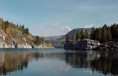 Luxurious Bed and Breakfast Suite for One or Two Couples near Kettle Falls, Washington - Foto 3