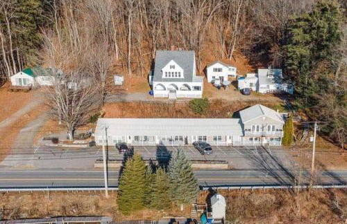 2-Unit House, big Lake Winnisquam views - Sleeps 13 - Foto 13