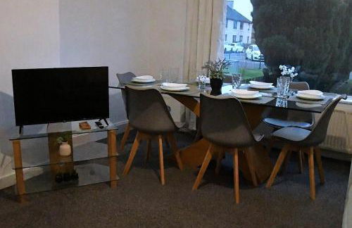 Free Parking - Central - Sleeps 6 - Great Area - Photo 4