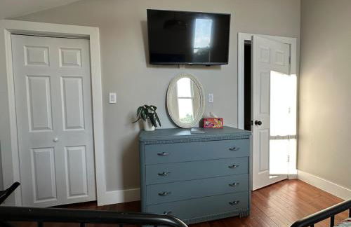 8 Cats Cincinnati-Cozy Poolside Apartment Near Zoo - Foto 4