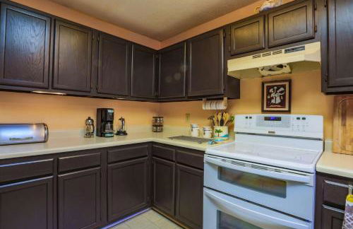 Green Whale - Photo 44