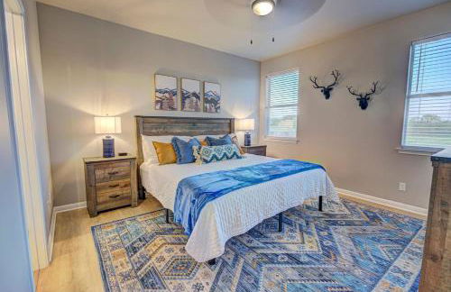 NEW Oak Lodge at Little Ranches 5 min to Square - Foto 1