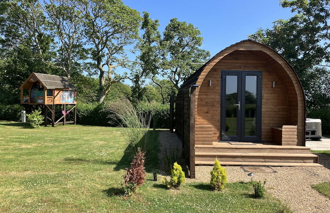 Luxury Glamping Pod With Hot Tub, Fees Apply - Foto 34
