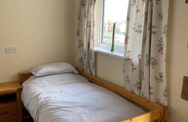 Spacious, Sleeps 18, 3 Bathrooms, Parking, Park, Mansfield - Foto 42